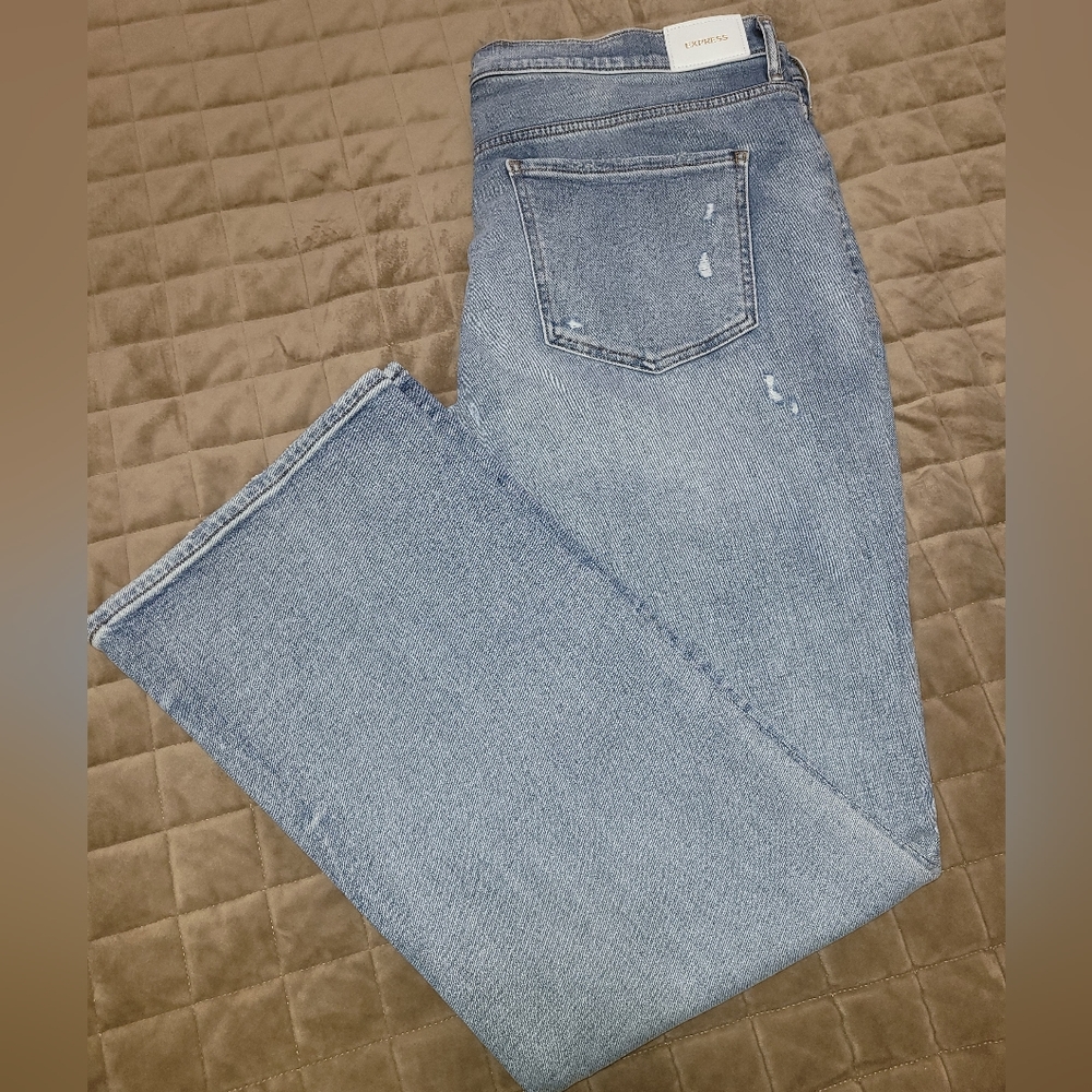 Brand New Express Women's High Waisted Light Wash Button Fly 90s Bootcut Jeans